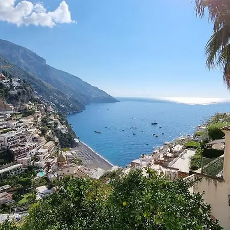 Casa Hellen Center *