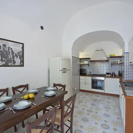 Casa Hellen Center Holiday home *
