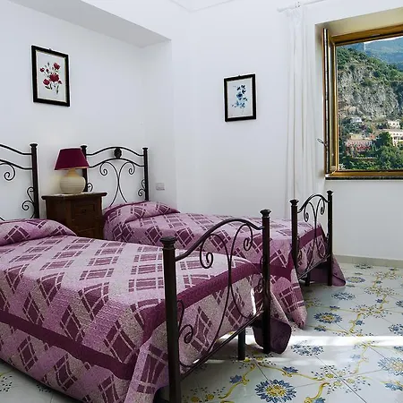 Casa Hellen Center *