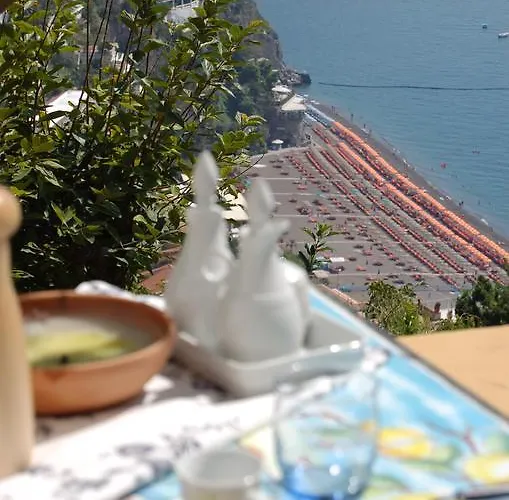 Casa Hellen Center *